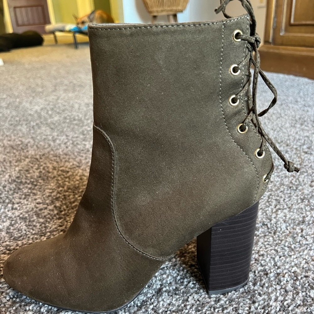 Forever 21 Olive Green/Brown Suede Boots